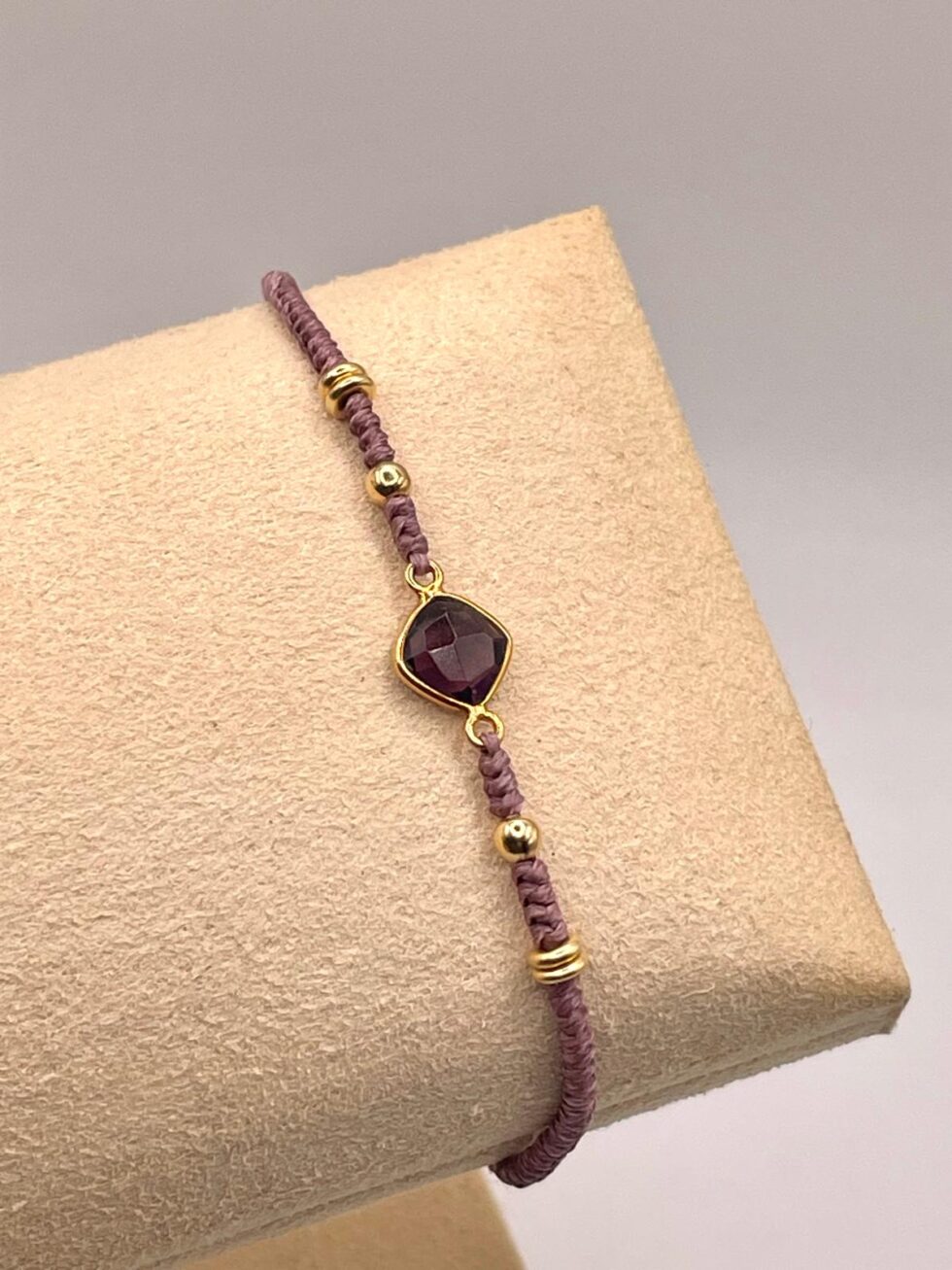 Pulsera macrame amatista